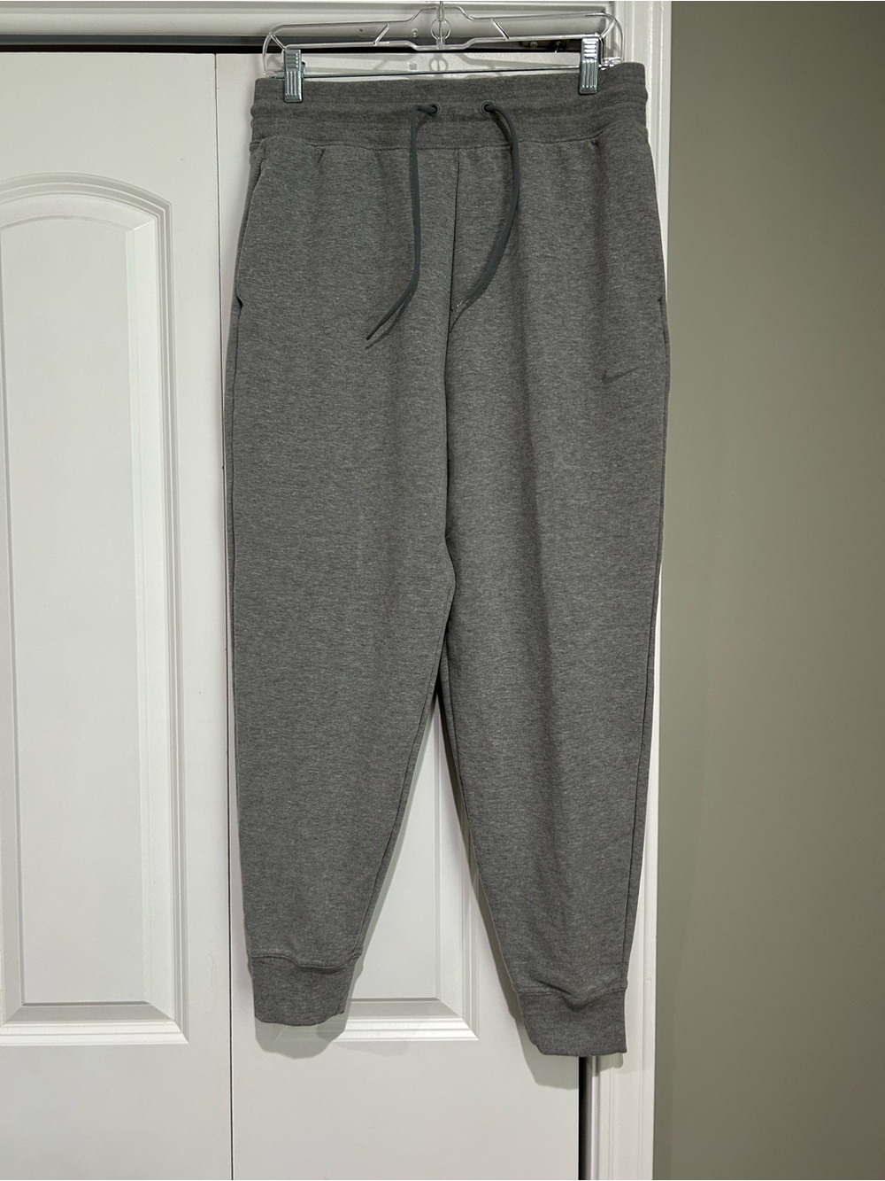 Nike Gray Women's Jogger Sweatpants with Drawstring